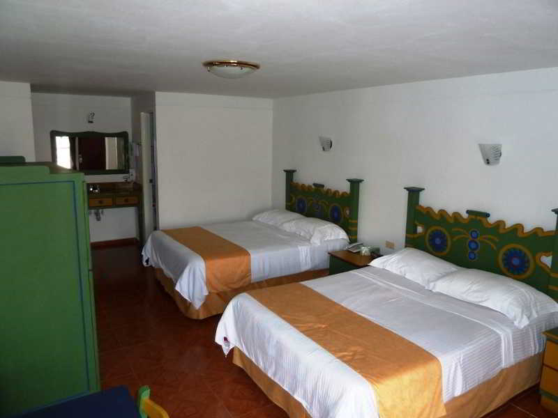 Hotel Los Recuerdos Guatapé Esterno foto